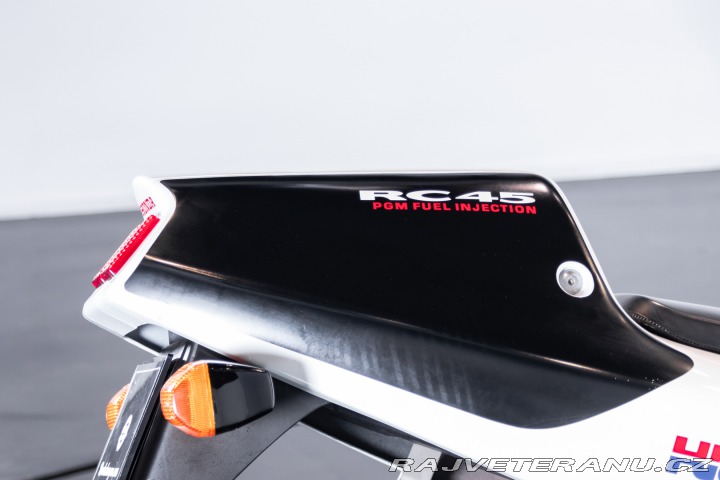 Honda VF RC45 (RVF750) 1994