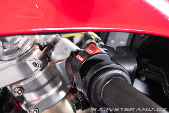 Honda VF RC45 (RVF750) 1994