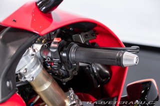 Honda VF RC45 (RVF750) 1994