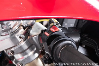 Honda VF RC45 (RVF750) 1994