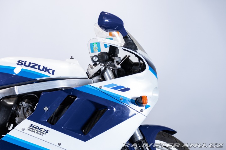 Suzuki GSX GSXR 1100 1990