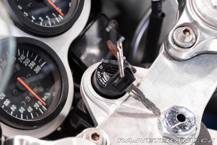Suzuki GSX GSXR 1100 1990