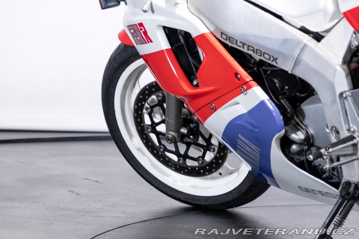 Yamaha FZ FZR 750 R (OW01) “Agostini” 1989