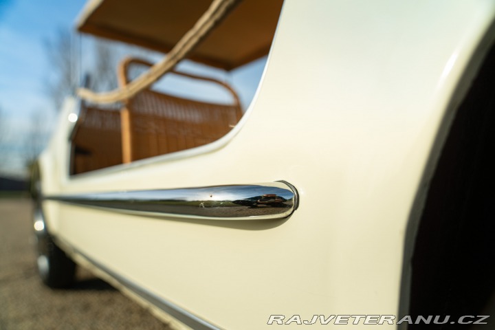 Fiat 500 Giardiniera “Jolly” carrozzeria Ghia 1965