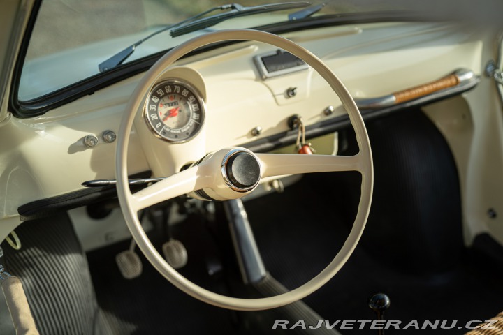 Fiat 500 Giardiniera “Jolly” carrozzeria Ghia 1965