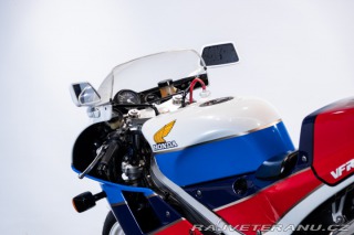 Honda VF VFR 750 R (RC30) ALA ORO 1988