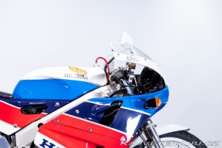 Honda VF VFR 750 R (RC30) ALA ORO 1988