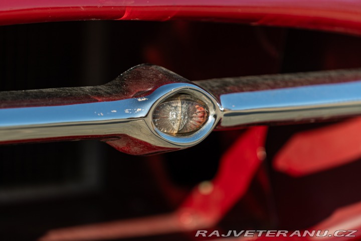 Jaguar E-Type COUPE’ II° SERIE 4.2 L (2+2) 1970