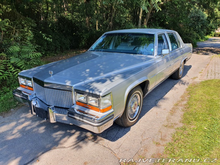 Cadillac Brougham  1987