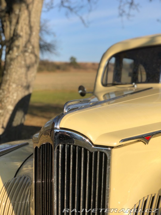 Packard 110 4 door 1941