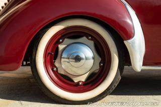 Renault 4 CV Décapotable 1957