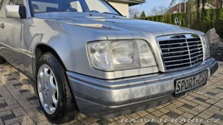 Mercedes-Benz E 200 D 1995