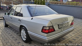 Mercedes-Benz E 200 D 1995