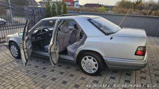 Mercedes-Benz E 200 D 1995