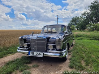 Mercedes-Benz 220 SB