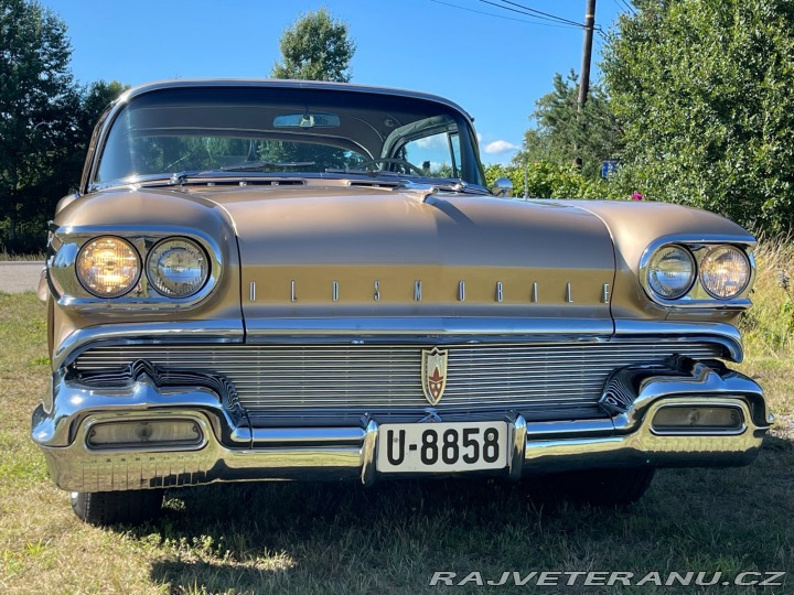 Oldsmobile 88 1958