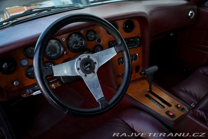 Studebaker Avanti II 1988