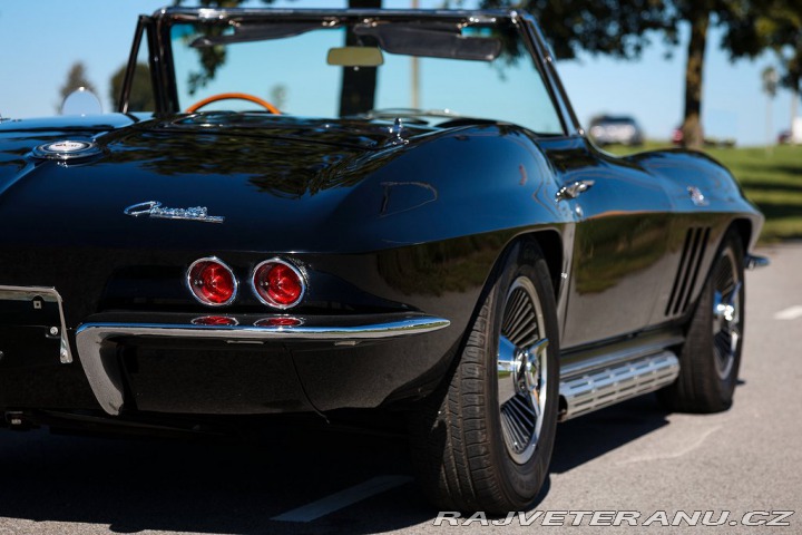 Chevrolet Corvette C2 1965