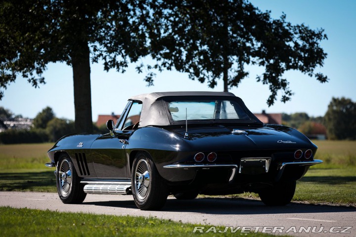 Chevrolet Corvette C2 1965