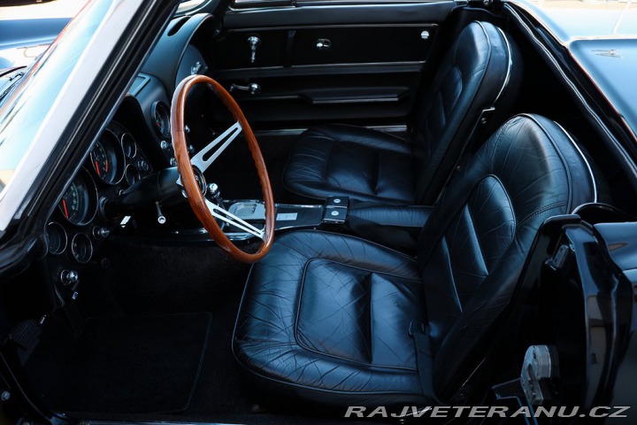 Chevrolet Corvette C2 1965