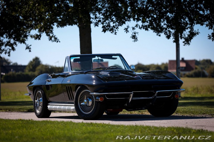 Chevrolet Corvette C2 1965