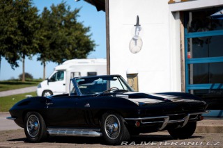Chevrolet Corvette C2 1965