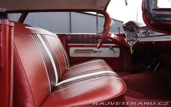 Pontiac Ostatní modely Ventura Flattop 1960