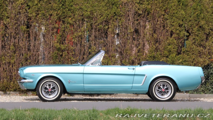 Ford Mustang CABRIOLET V8 4 speed A/C 1965