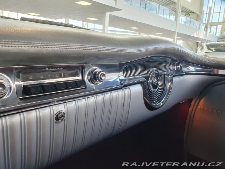 Oldsmobile 98 Holiday coupe 1954
