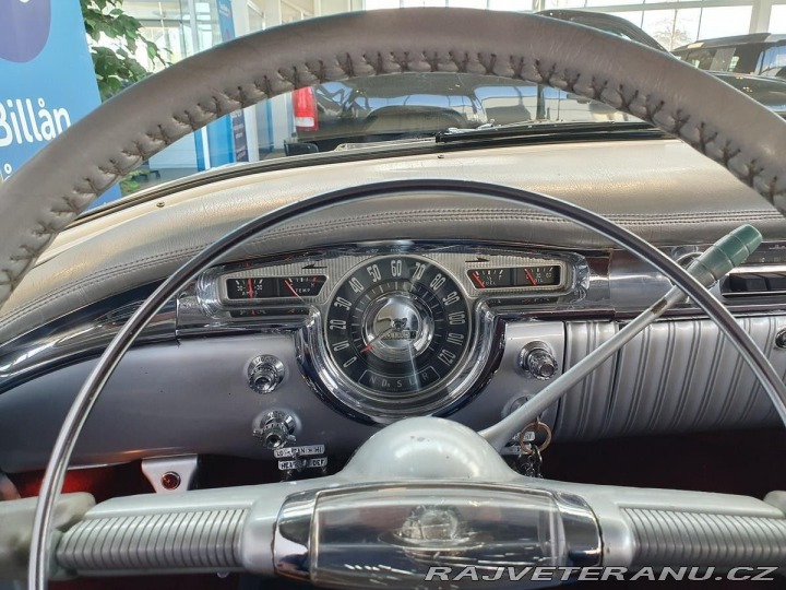 Oldsmobile 98 Holiday coupe 1954
