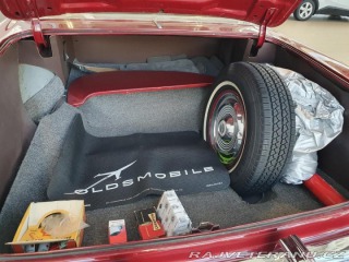 Oldsmobile 98 Holiday coupe 1954