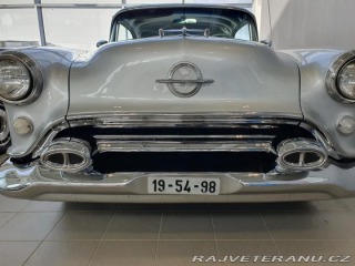 Oldsmobile 98 Holiday coupe 1954
