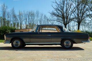 Mercedes-Benz 220 SE COUPE 1964