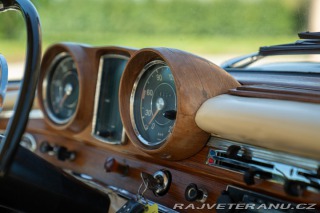 Mercedes-Benz 220 SE COUPE 1964