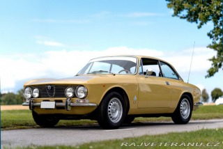 Alfa Romeo 2000 GT Veloce 1974