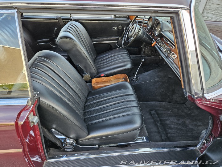Mercedes-Benz 280 W111 SE COUPE 1968