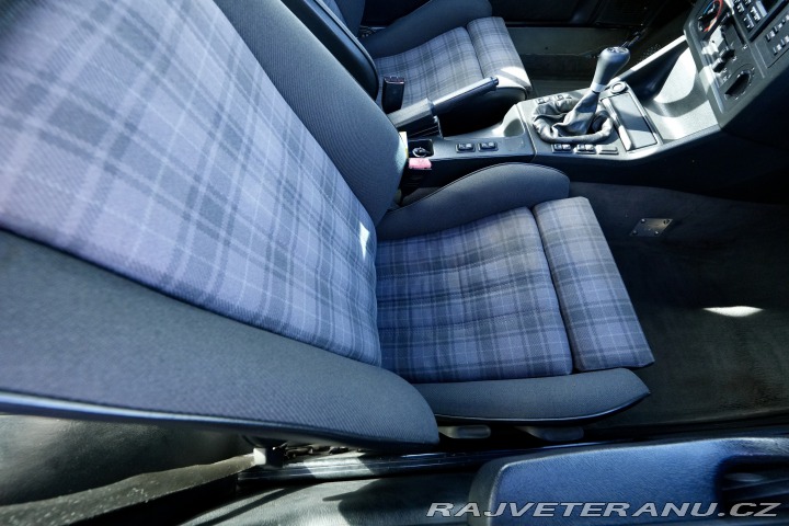 BMW 3 E30 325i 1989