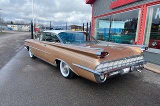 Oldsmobile 98 Ninety-Eight Sport Coupe