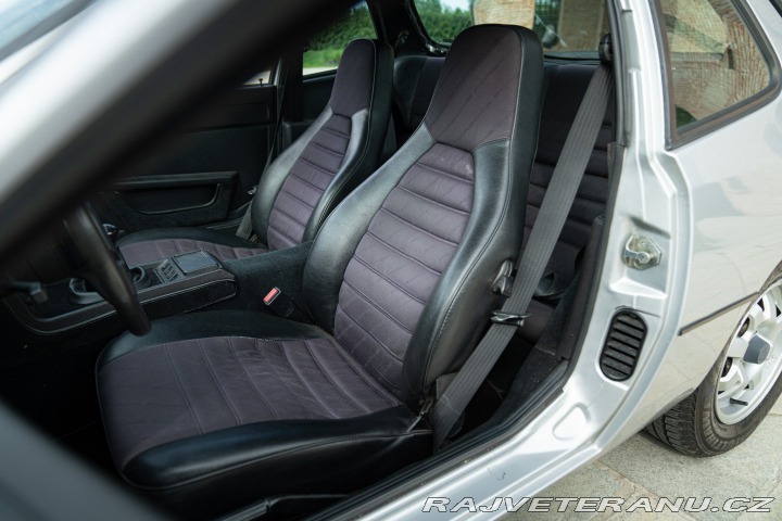 Porsche 924 1985