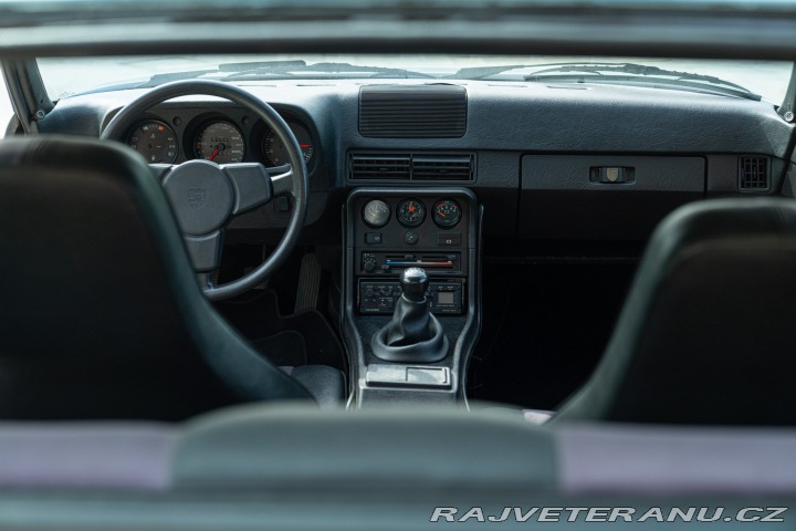 Porsche 924 1985