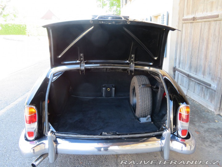 Mercedes-Benz 220 S 1958