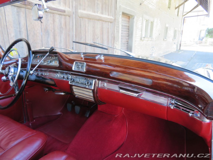 Mercedes-Benz 220 S 1958