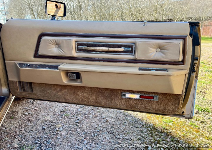Lincoln Continental MkIV 1975