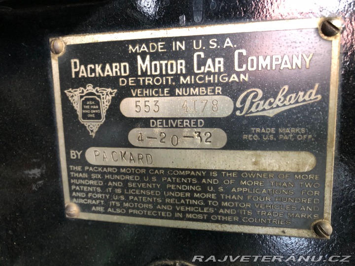 Packard Eight LIGHT EIGHT 900 SEDAN 1932