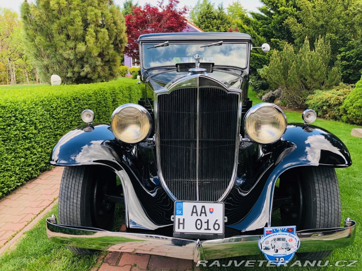 Packard Eight LIGHT EIGHT 900 SEDAN 1932