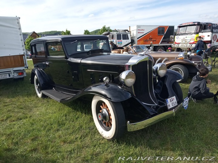 Packard Eight LIGHT EIGHT 900 SEDAN 1932