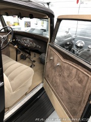 Packard Eight LIGHT EIGHT 900 SEDAN 1932