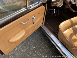 Ostatní značky Ostatní modely Nash-Healey Le Mans Coupe 1954
