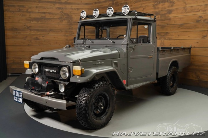 Toyota Land Cruiser FJ 45 pick up 1976