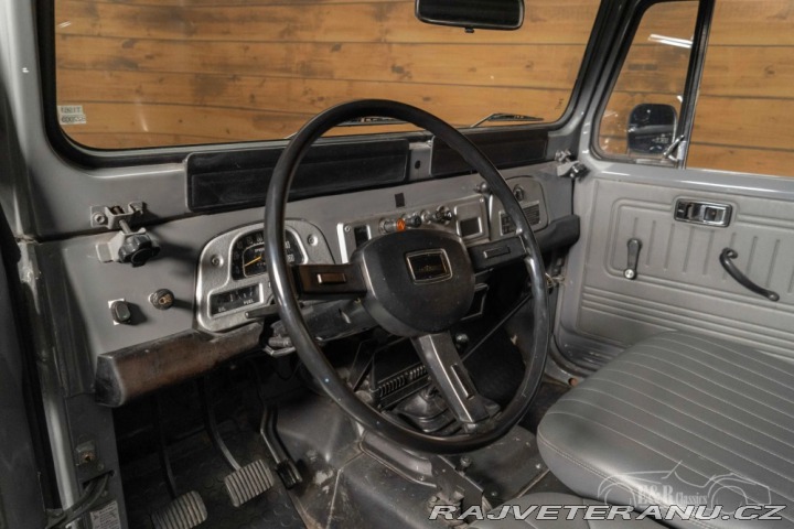 Toyota Land Cruiser FJ 45 pick up 1976